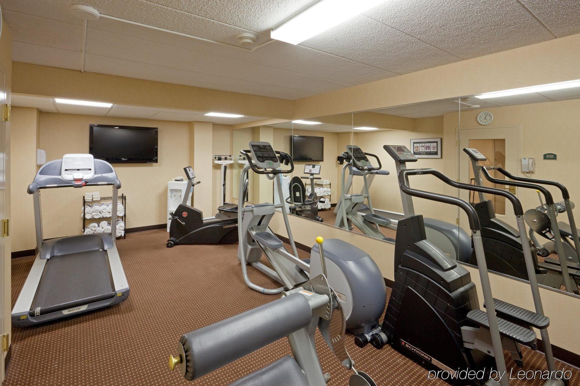 Holiday Inn Express Boston-Waltham By Ihg Удобства фото
